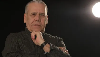 Enveri ia asgjësoi Shqipërisë vlerat intelektuale, Piktori ia zhvati ato materiale