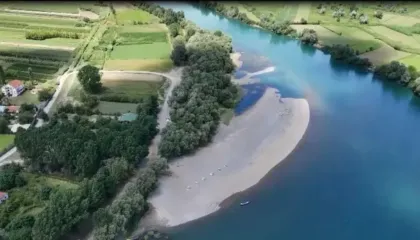 Erozioni rrezikon bregdetin verior, delta e Bunës po ndryshon konfigurimin për shkak të gërryerjes