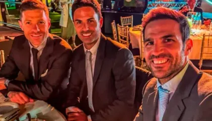 Fabregas tregon problemin e Xabi Alonso te Real Madridi: Të gjithë kanë kushtuar së paku 50 milionë…