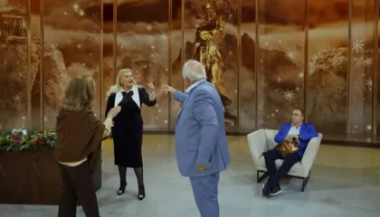 Falsifikimi absurd për pronën, ndërron emrat e prindërve me të vjehërrve. Akuzat: Nexhipin e ke bërë Jorgo