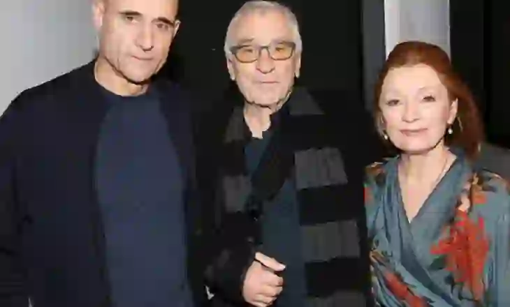 Fansat në alarm! Çfarë është ai rrip në krahun e Robert De Niro?