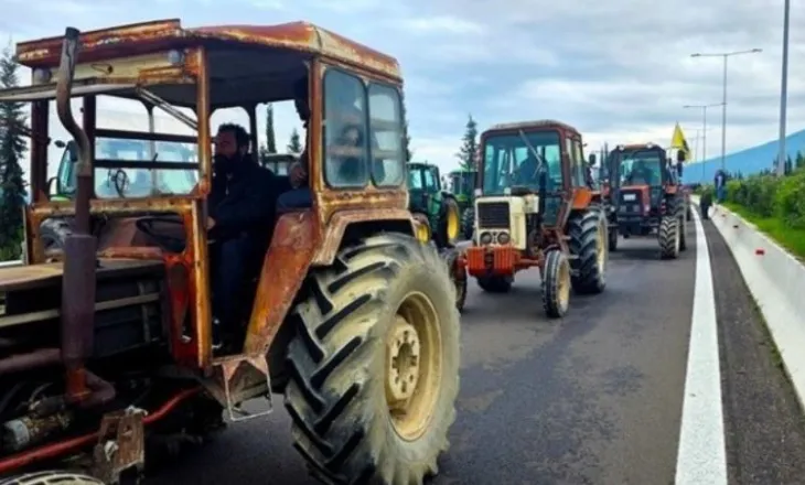 Fermerët grekë rikthehen në rrugë, protestat përshkallëzohen