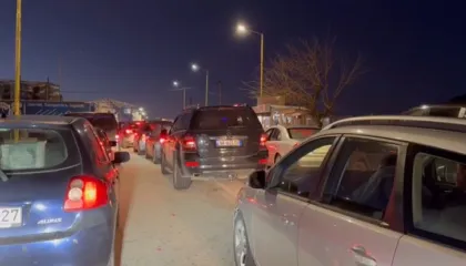 Festat bashkojnë familjet, shqiptarët kthehen në atdhe, fluks i lartë hyrjesh në Kakavijë