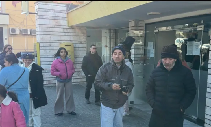 Festat e fundvitit në Lezhë/ Qeveria miratoi shpërblimin 15 mijë lekë, personat me aftësi ndryshe protestojnë për mosmarrjen e bonusit