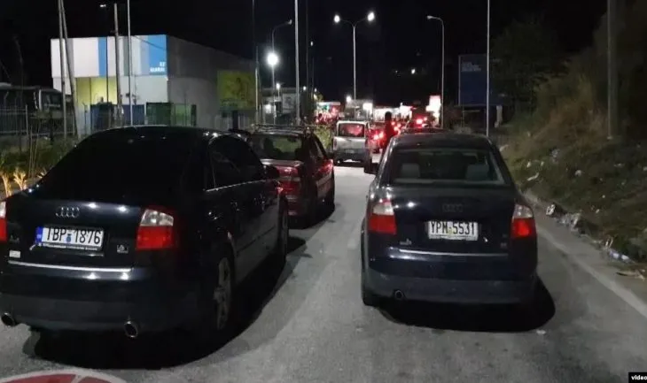 Festat, fluks udhëtarësh në Kapshticë dhe Kakavijë