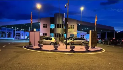 Festat shtojnë lëvizjet në Muriqan, Shkodra mirëpret bashkëqytetarët ndërsa shtohet fluksi drejt Malit të Zi