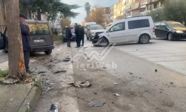 Fier – Aksident në Unazën Jugore, pranë UMB. Dergohet me urgjencë drejt Spitalit drejtuesi i mjetit.