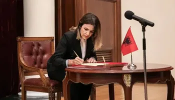 Fiona Papajorgji zgjidhet kryetare e Gjykatës Kushtetuese