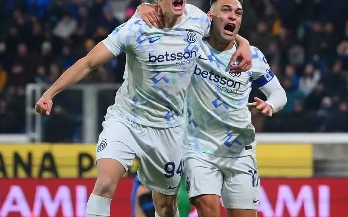 Fitore për kreun/ Interi feston  në Bergamo, gabon Gjimshiti