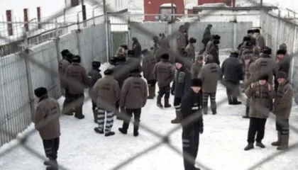 Flasin familjaritet e 78-vjeçarit të dënuar me burgim të përjetshëm: Po i kalben dhëmbët dhe po i bien thonjtë! Po keqtrajtohet, kemi frikë se…