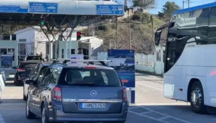 Fluks i lartë gjatë festave/ Fundjava e fundit e 2025-ës, 20 mijë persona “zbarkuan” në Kakavijë