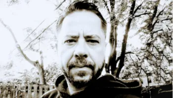 Flurans Ilia: Katër palë flatra