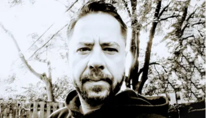 Flurans Ilia: Katër palë flatra