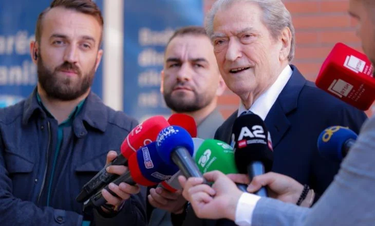 Foltoret e Salianjit, Berisha: Agjendë personale, le ta vazhdojë sa të ketë qejf