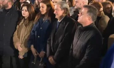 Foltorja para Kryeministrisë, mbërrin në tubim Sali Berisha, pritet fjalimi i tij