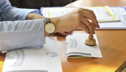 Fotografimi i votës në Kosovë/ Rasti në Suharekë, policia sjell njoftimin e ‘hekurt’