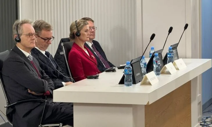 FOTOLAJM- Mbërritën para nisjes së mbledhjes, ambasadorët e SHBA dhe BE ndjekin hap pas hapi zgjedhjen e kreut të ri të SPAK