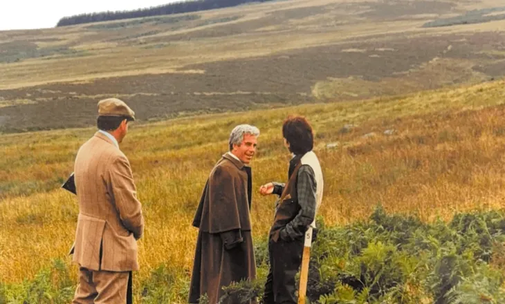 Fotot e publikuara nga Departamenti Amerikan i Drejtësisë, dritë mbi lidhjet mes Princit Andrew, Jeffrey Epstein dhe Ghislaine Maxwell