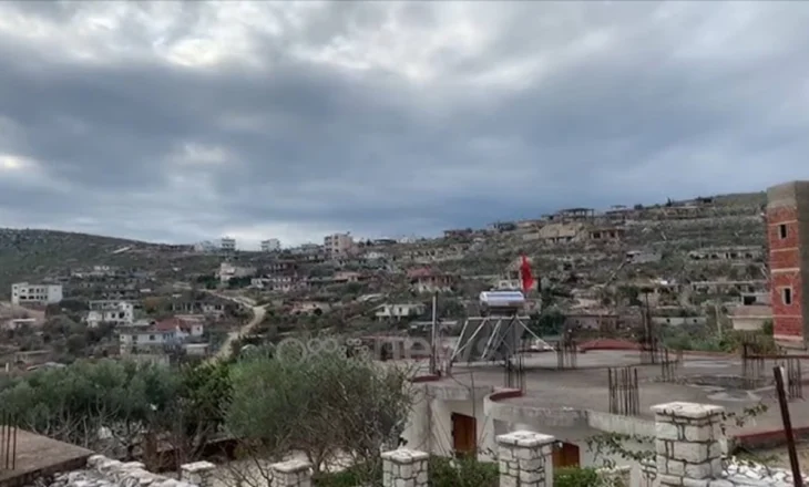 Fshati Berdenesh ende pa ujë prej përmbytjeve, 400 familje në alarm, kërkojnë ndërhyrje urgjente nga bashkia Sarandë