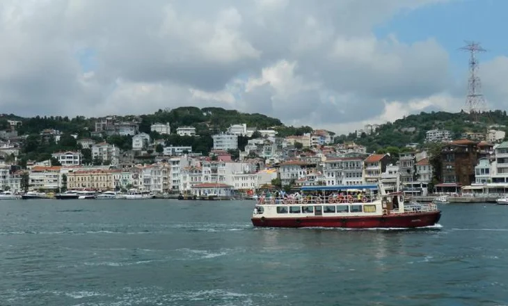 Fshati shqiptar Arnavutköy, historia e çuditshme e asimilimit, ku shqiptari u bë grek në Stamboll