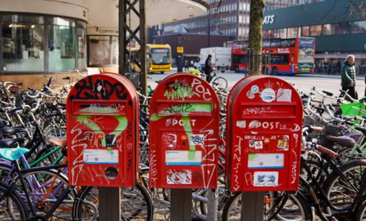 Fundi i një tradite 400-vjeçare, Danimarka dorëzon letrën e fundit me postë