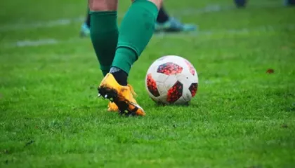 Futbollisti 15 vjeçar po luante me shokët, ndërron jetën pas arrestit kardiak