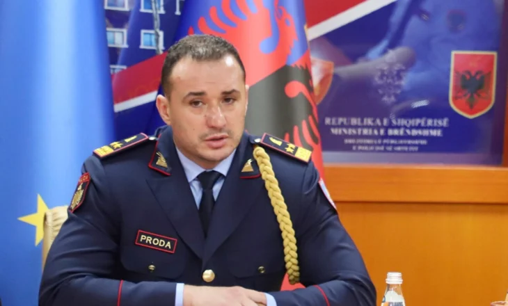 Gara për drejtues policie, gjashtë kandidatë për tri qarqe, Ilir Proda firmos për fituesit