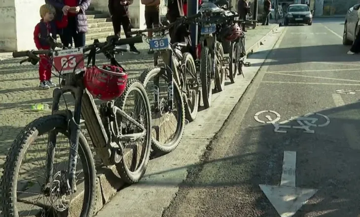 Garat me biçikleta elektrike, zhvillohet kupa e parë në vend me dy etapa dhe zgjati dy ditë