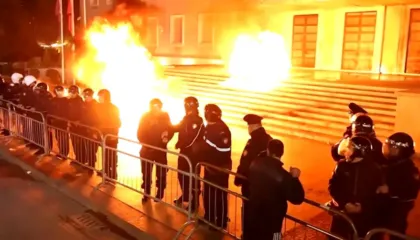 Gazeta gjermane ‘BILD’: Opozita shqiptare përshkallëzon protestat kundër korrupsionit në Shqipëri
