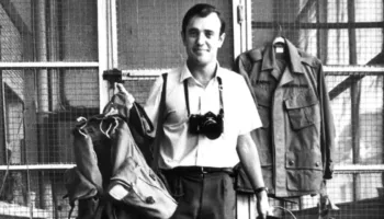 Gazetari i luftës dhe fitues i çmimit Pulitzer, vdes në moshën 91-vjeçare Peter Arnett