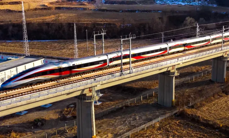 Gjatësia e hekurudhave me shpejtësi të lartë në Kinë tejkalon 50.000 km