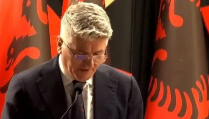 Gjekmarkaj: Sot Shqipëria po zhbëhet! Protesta e 22 dhjetorit në Tiranë do të jetë madhështore!