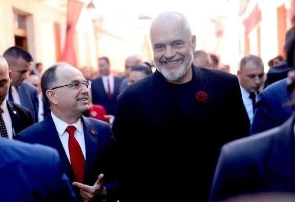 Gjinia e tretë e presidentit!”