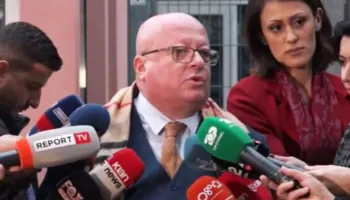 Gjokutaj ironizon hetimet: Si e tradhëtoi Rama të besuarën e tij