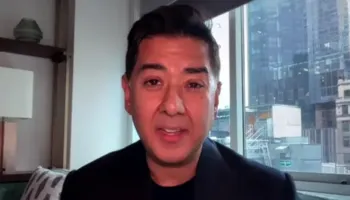 Gjykatësi amerikan bllokon ndalimin e aktivistit britanik të mediave sociale