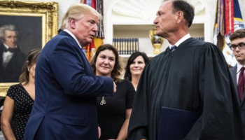 Gjykatësi i Gjykatës së Lartë të SHBA paralajmëron për përplasje mes presidentit, Kongresit dhe gjykatave