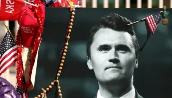 Gjykatësi urdhëron publikimin e transkriptit të gjyqit të vrasësit të Charlie Kirk