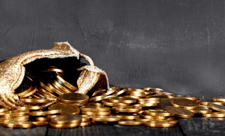 Grabitje e madhe në Selanik, një gruaje i vidhen bizhuteri me vlerë gati gjysmë milioni euro