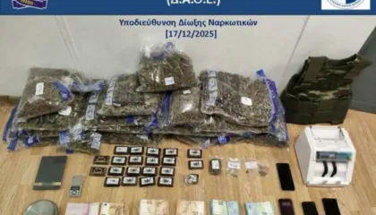 Greqi, goditet grupi i drogës, mes tyre edhe këngëtari 30-vjeçar nga Tepelena (EMRI)