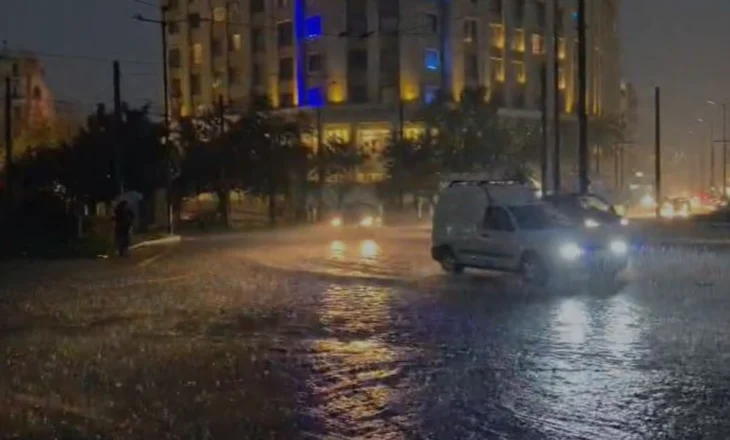 Greqia goditet nga stuhia ‘Vyron’, përmbytje në Zakynthos dhe Athinë