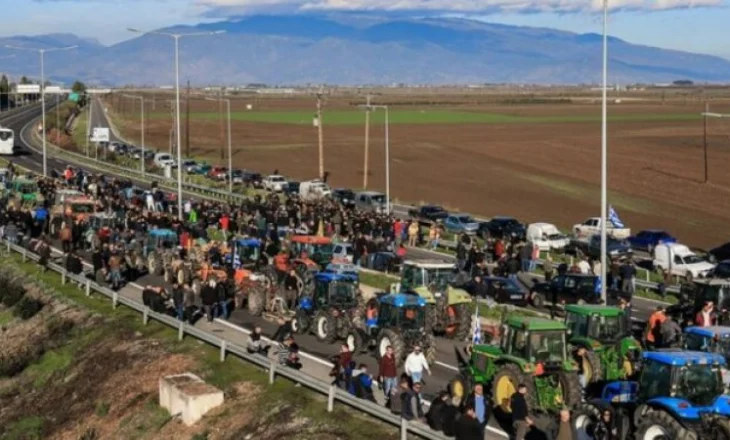 Greqia në ditën e tretë të protestave: Fermerët dhe blegtorët paralajmërojnë bllokimin e porteve