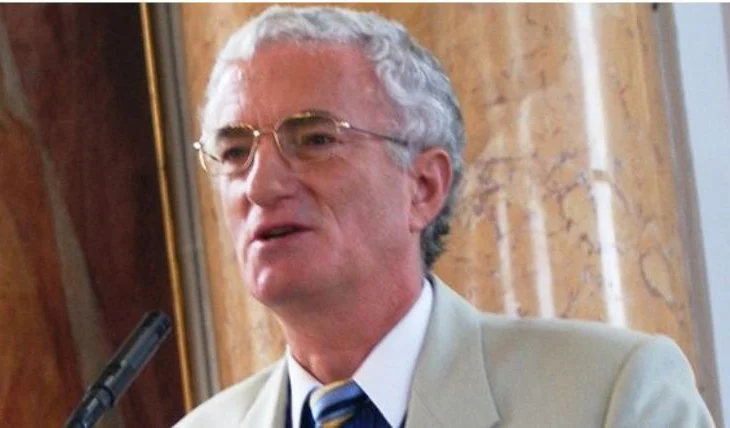 “Grimca”, tregim nga Mehmet Elezi