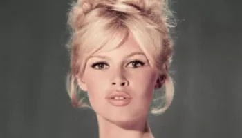 Gruaja më e bukur e shekullit XX, shuhet ikona franceze e kinemasë Brigitte Bardot