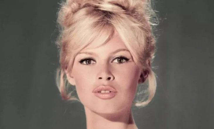 Gruaja më e bukur e shekullit XX, shuhet ikona franceze e kinemasë Brigitte Bardot