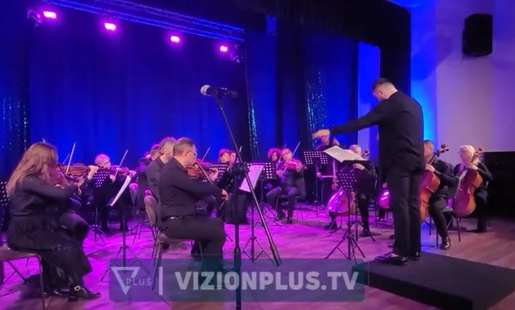 Harqet koncert në Durrës, kryeveprat e muzikës klasike botërore duartrokiten nga publiku