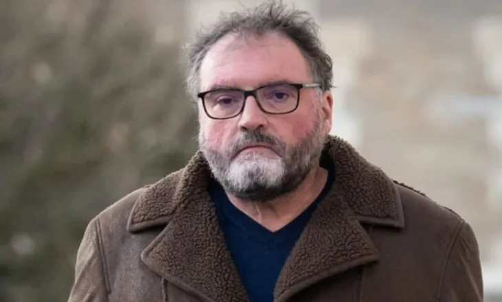 Helmoi qëllimisht 30 pacientët e tij, mjeku anestezist dënohet me burgim të përjetshëm, hiqej si shpëtimtar