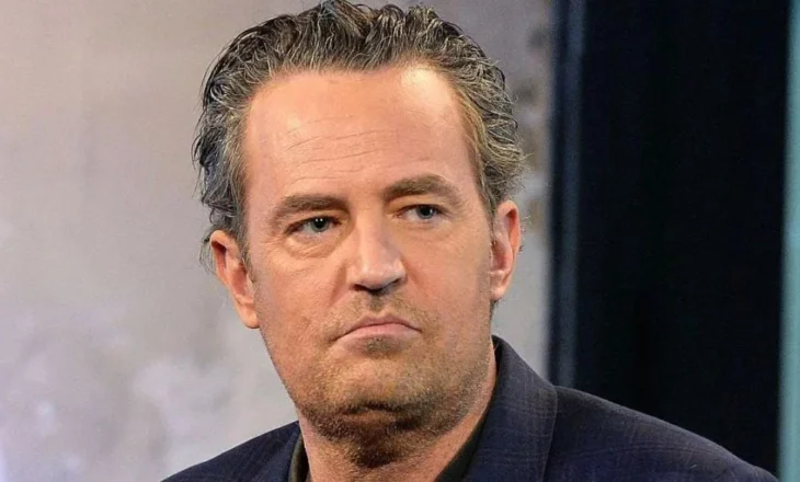 Hetimi federal për vdekjen e Matthew Perry/ Mjeku pranon fajësinë dënohet me dy vite burg, familja shpërthen në akuza
