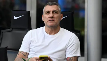 “Højlund, mes 5 sulmuesve më të mirë në botë. Esposito si unë? Kush e thotë nuk e kupton futbollin”