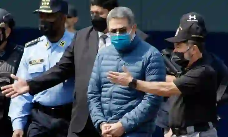 Hondurasi kërkon arrestimin e ish-Presidentit Hernandez pas faljes nga Trump