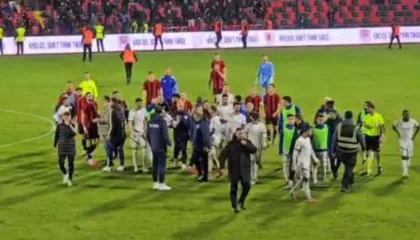 Hyrja e tifozëve kushtoi shtrenjtë/ Flamurtari i dënuar, ja vendimet e marra